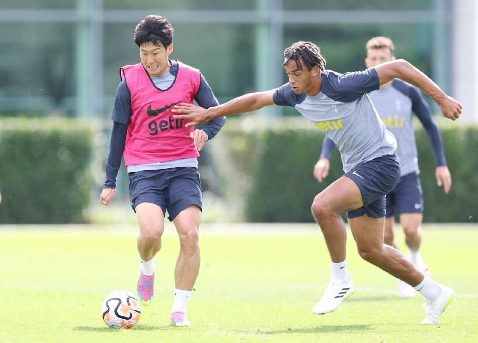 击欧战席位 击欧战席位